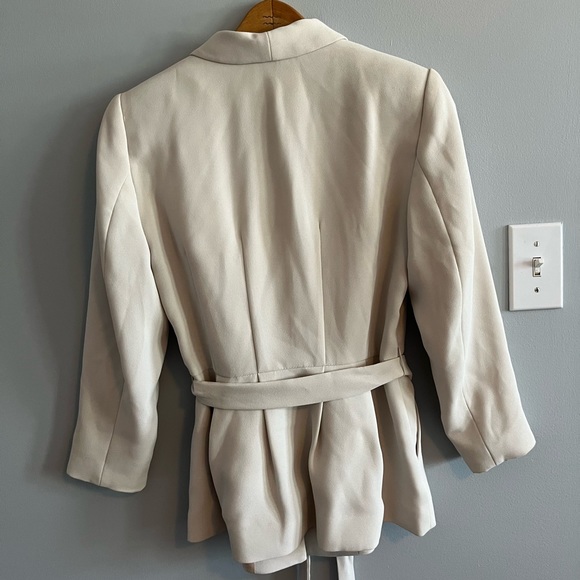 Cream H&M blazer - Picture 5 of 5